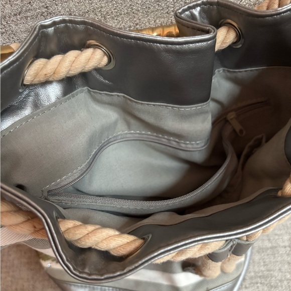 DISNEY MICKEY MOUSE CANVAS SILVER & CREAM RHINESTONE ROPED STRAP TOTE BUCKET BAG - Picture 8 of 13